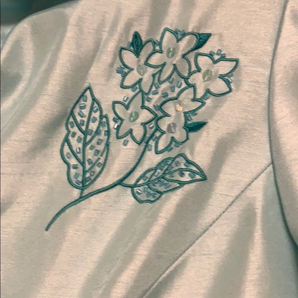 Jacket w/Matching Skirt - Picture 3 of 8